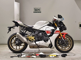 Yamaha YZF-R1 2022