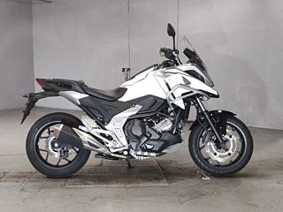 Honda NC750X DCT 2022