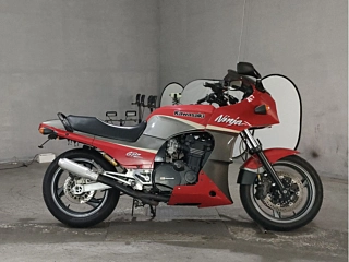 Kawasaki GPZ900R 1999