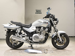 Yamaha XJR1300 2000