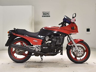 Kawasaki GPZ900R 2025