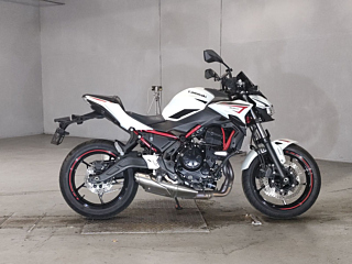 Kawasaki Z650 2021