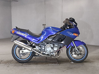 Kawasaki ZZR400 2004