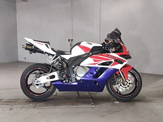 Honda CBR1000RR 2004