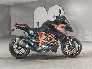 KTM KTM 1290 SUPER DUKE GT 2022