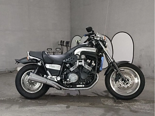 Yamaha V-MAX 2004