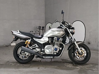 Yamaha XJR1300 2001
