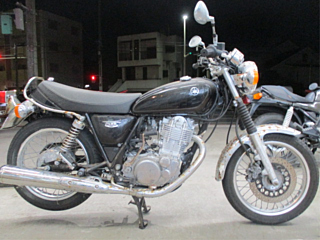 Yamaha SR400-1 2019