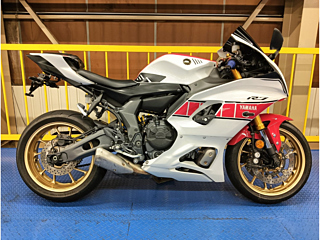 Yamaha YZF-R7 2022