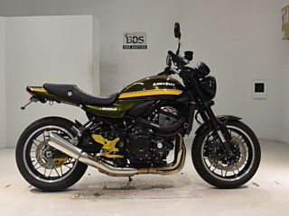 Kawasaki Z900RS 2021