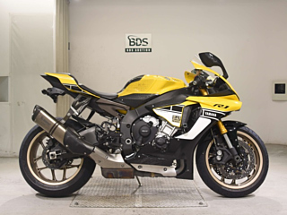 Yamaha YZF-R1 2016