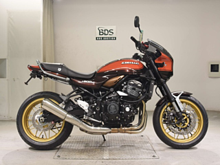 Kawasaki Z900RS 2017