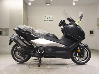 Yamaha T-MAX560 2026