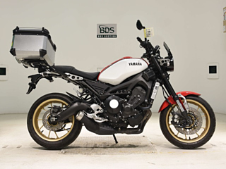 Yamaha XSR900 2021