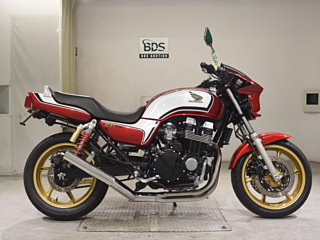 Honda CB750 2010