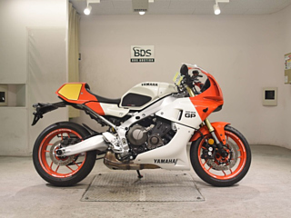 Yamaha XSR900GP 2024