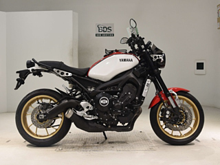 Yamaha XSR900 2021