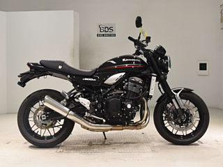 Kawasaki Z900RS 2025