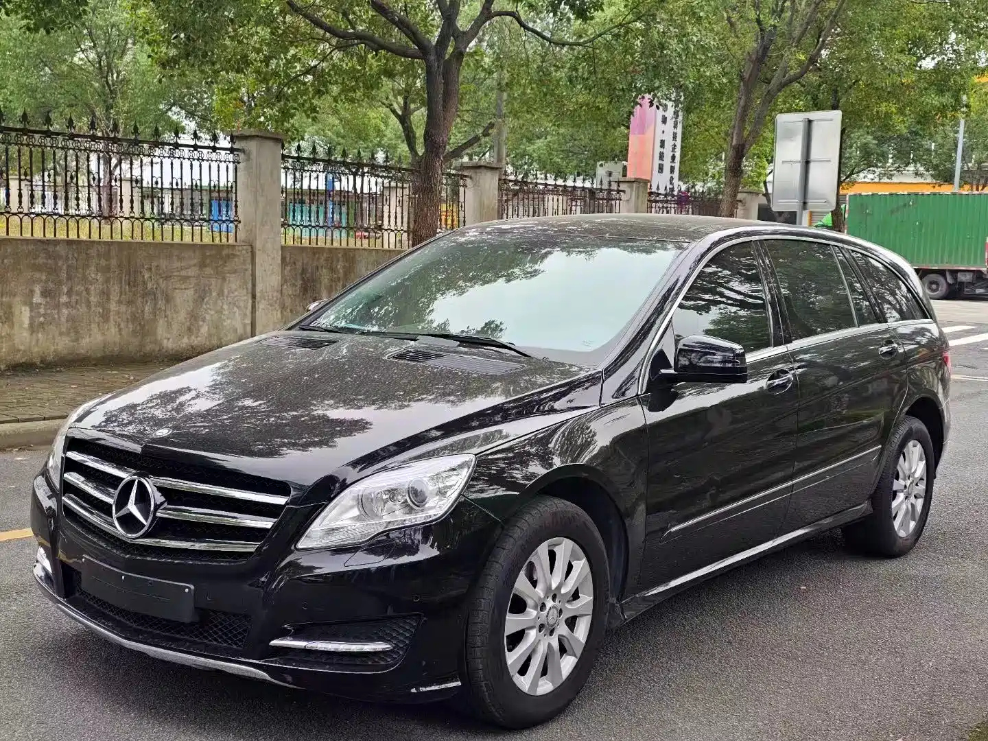 MERCEDES-BENZ R-CLASS 2015