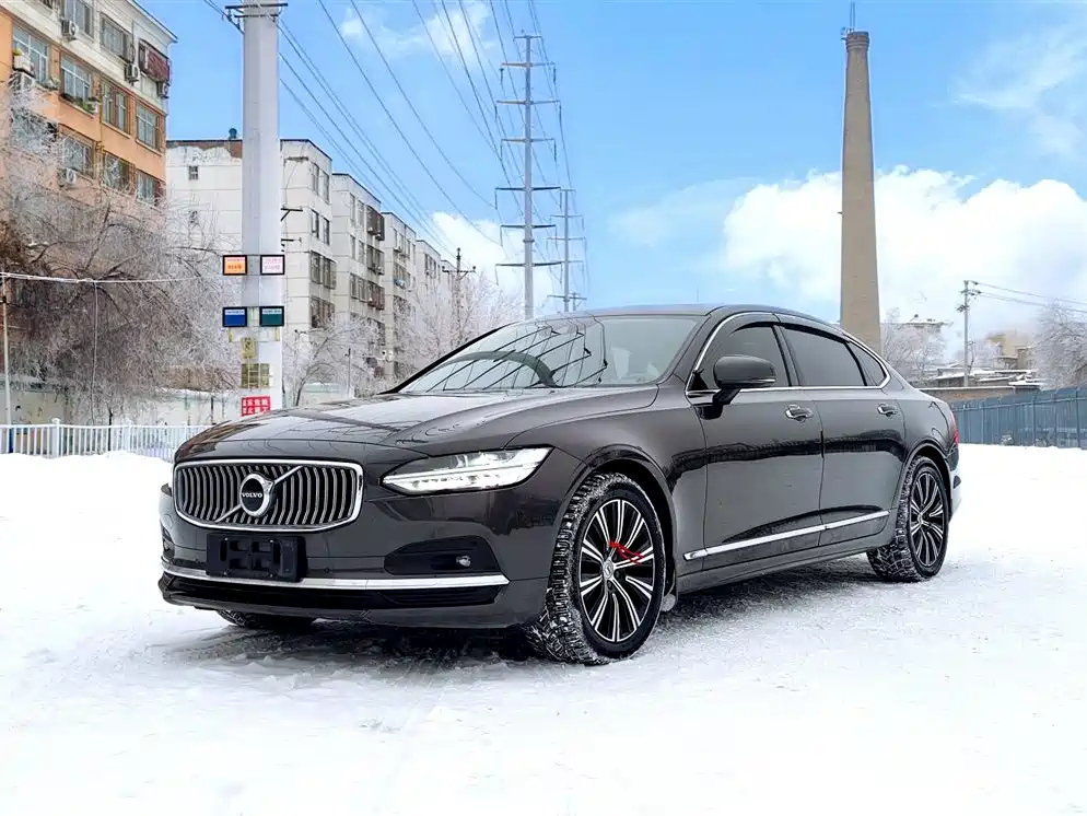 VOLVO S90 2021