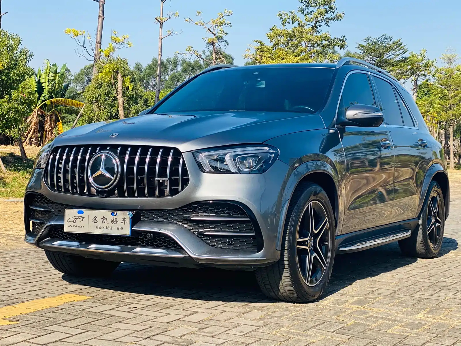 MERCEDES-BENZ GLE AMG 2021