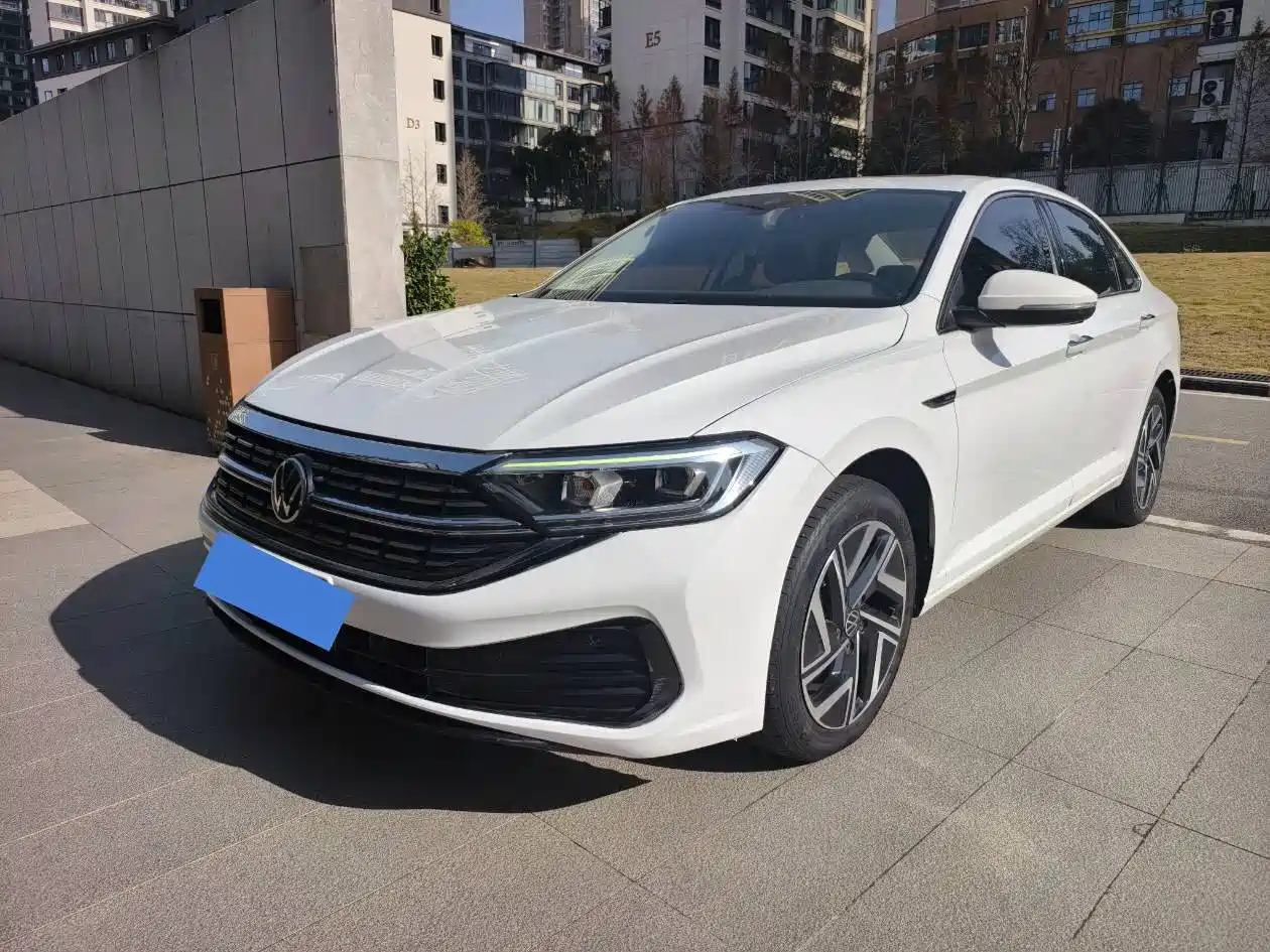 VOLKSWAGEN SAGITAR 2023