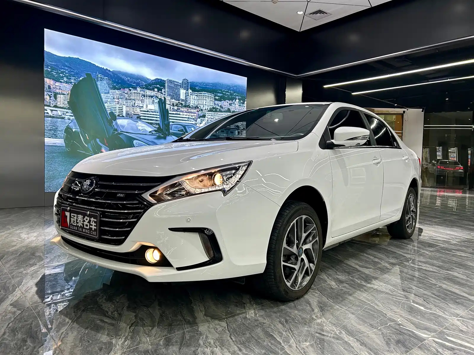 BYD QIN NEW ENERGY 2018