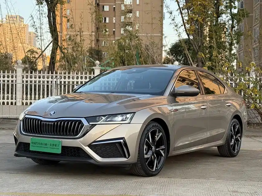 SKODA OCTAVIA 2021