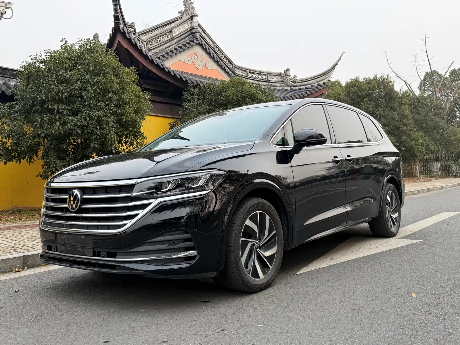 VOLKSWAGEN VILORAN 2023