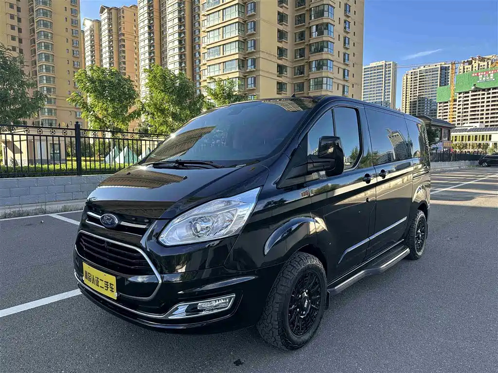 FORD TOURNEO 2023