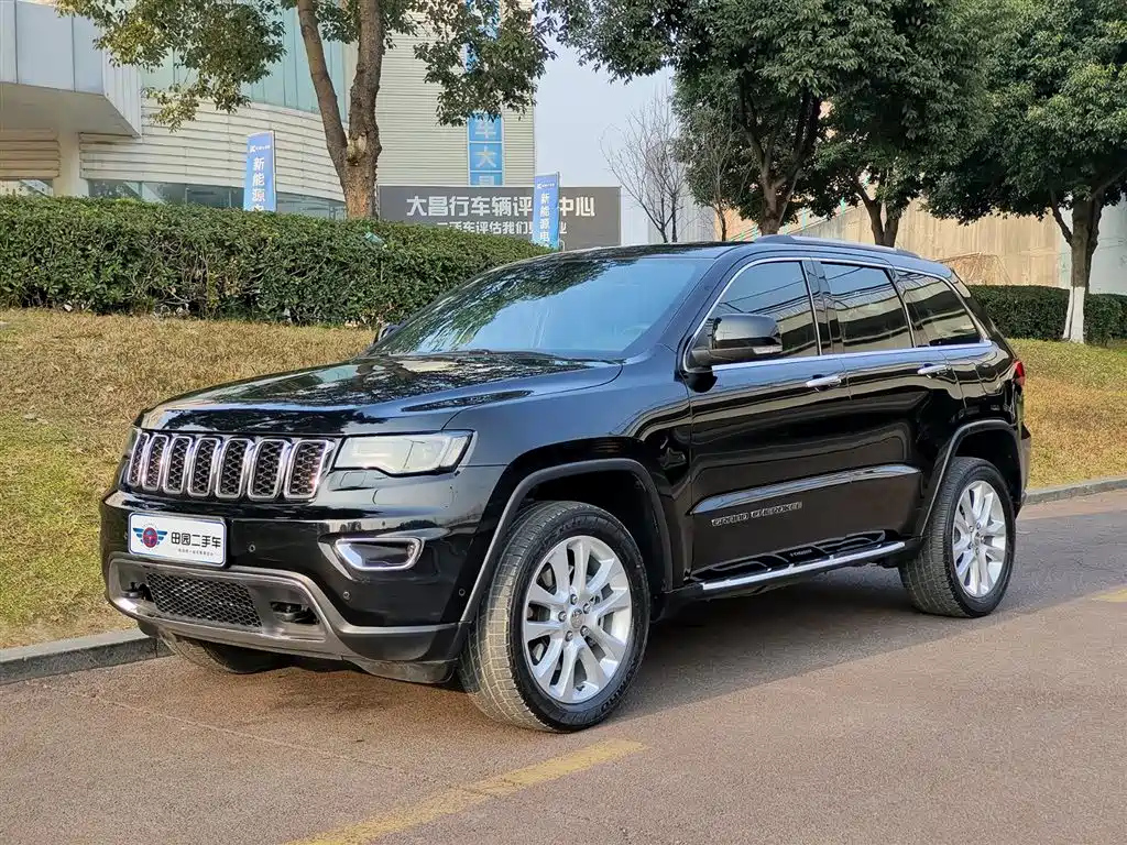 JEEP GRAND CHEROKEE 2018