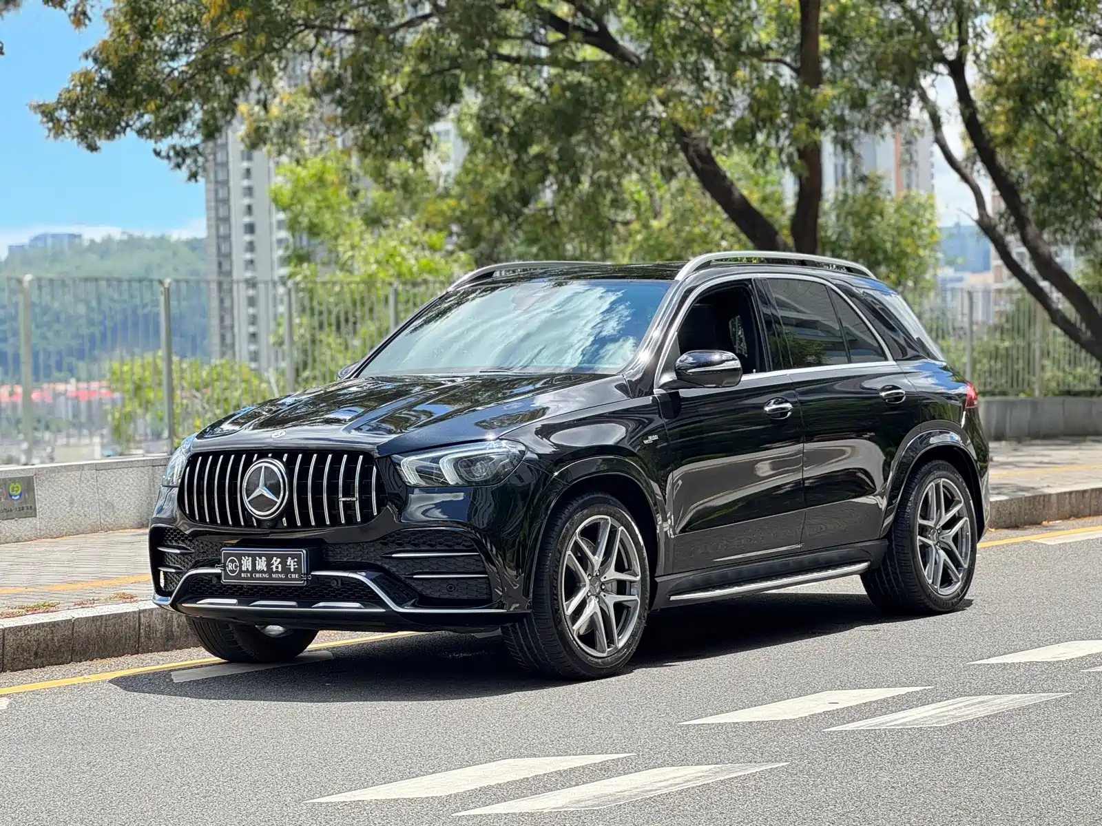 MERCEDES-BENZ GLE AMG 2023