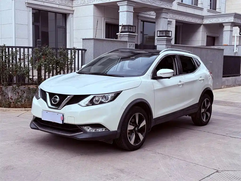 NISSAN QASHQAI 2018