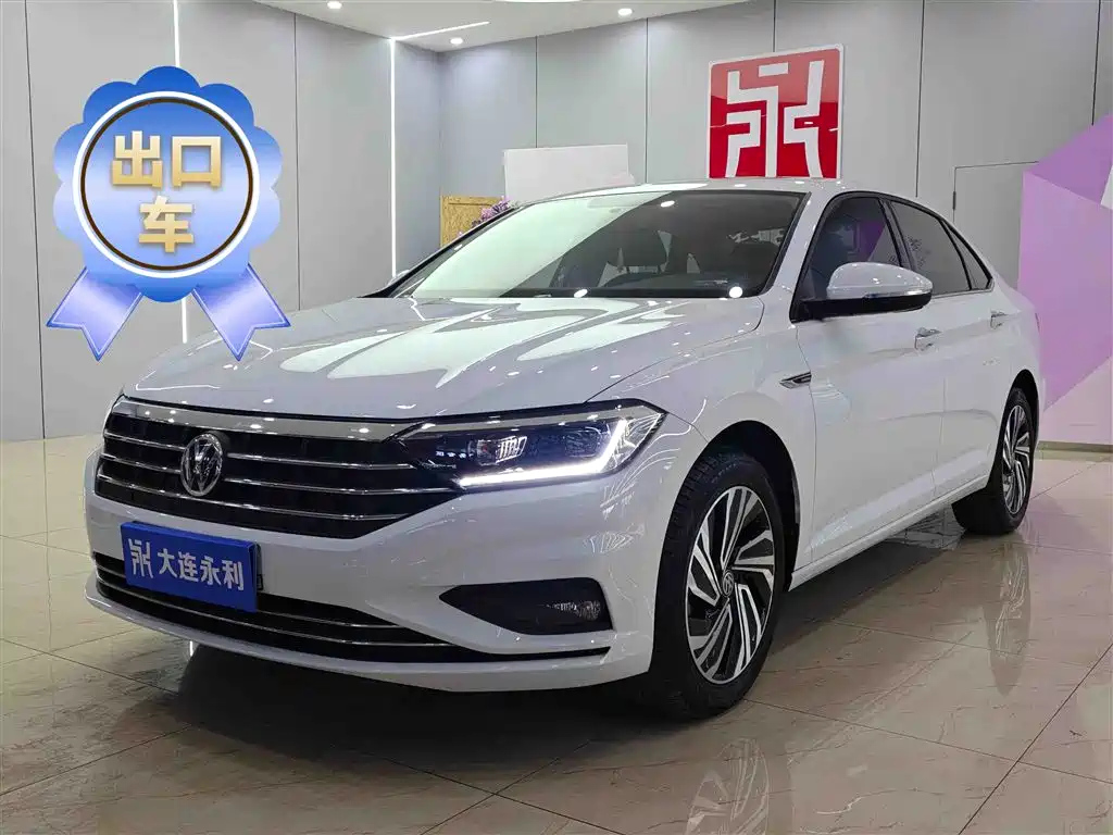 VOLKSWAGEN SAGITAR 2022