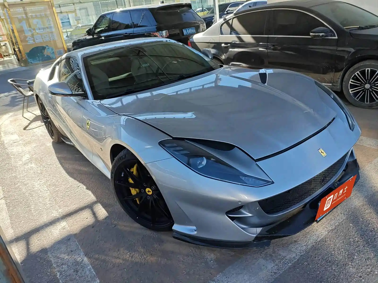 FERRARI 812 2019