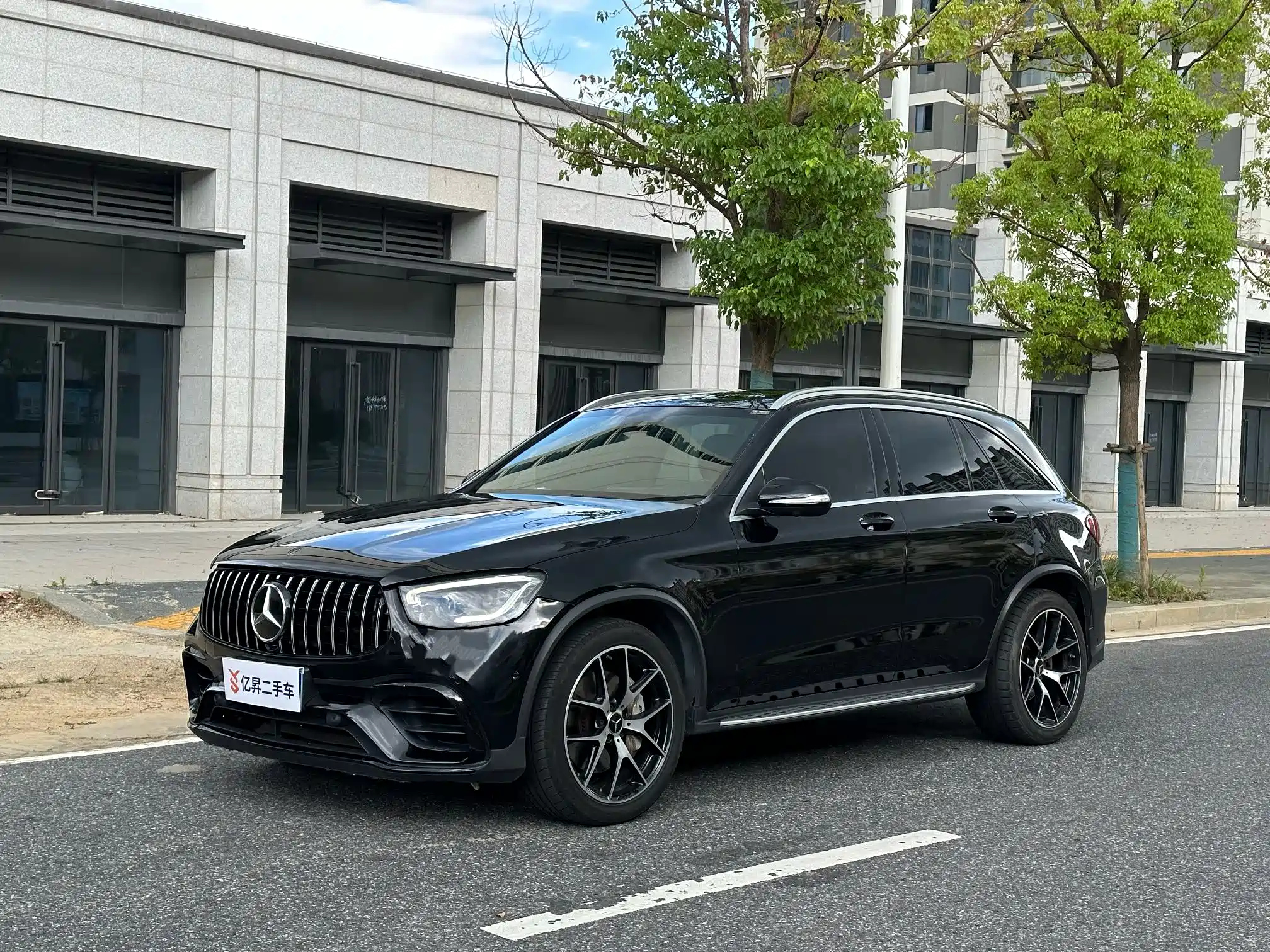 MERCEDES-BENZ GLC AMG 2020