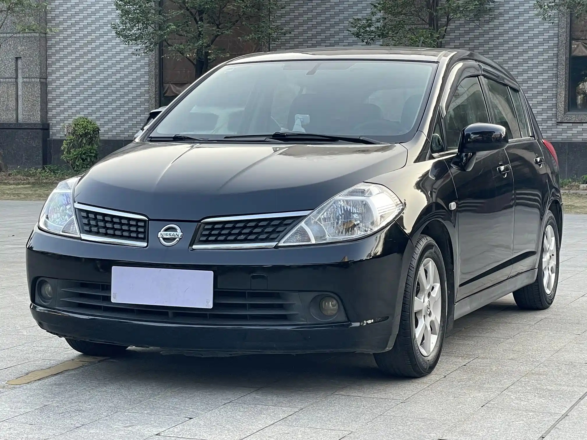 NISSAN TIIDA 2007