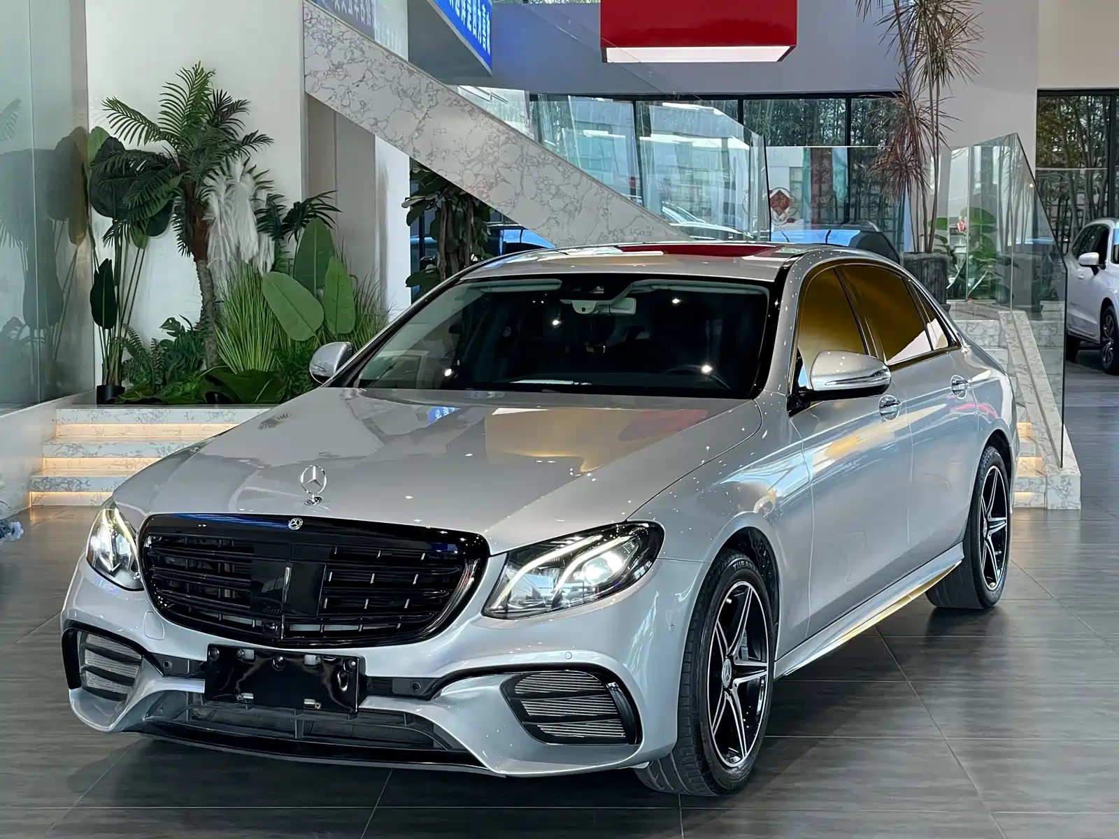 MERCEDES-BENZ E-CLASS 2017