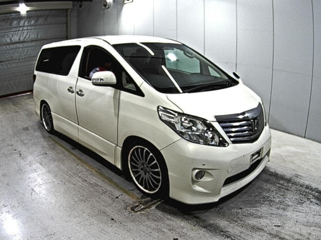 TOYOTA ALPHARD 2009