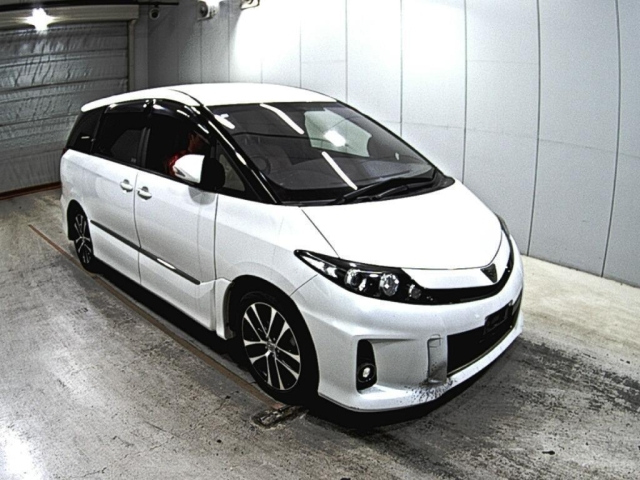 TOYOTA ESTIMA 2014