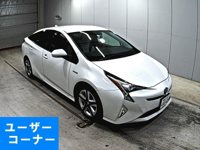 TOYOTA PRIUS 2018
