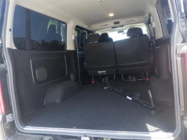 NISSAN CARAVAN VAN 2022