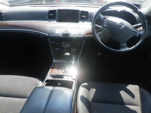 NISSAN FUGA 2008
