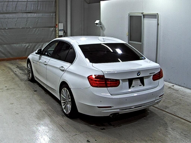 BMW 3 SERIES 2012