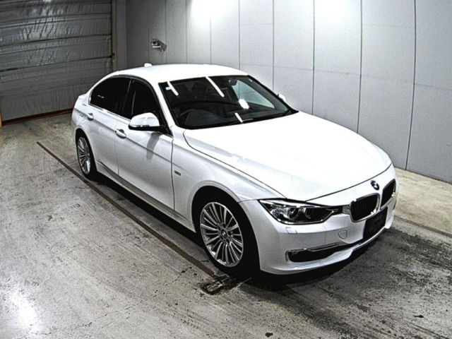 BMW 3 SERIES 2012