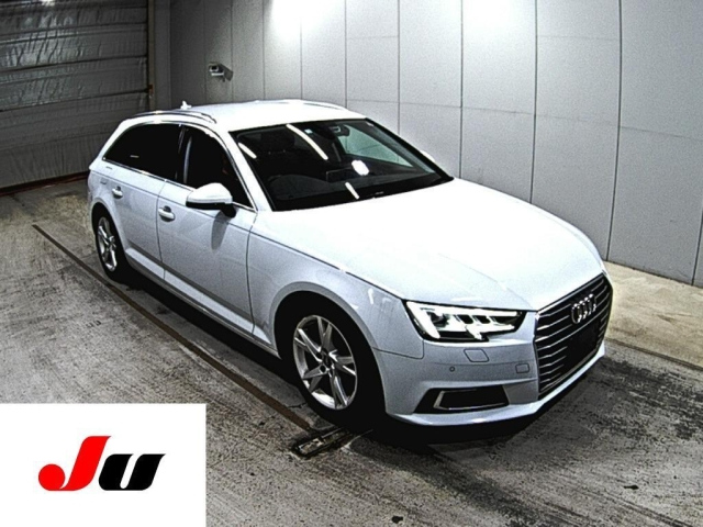 AUDI A4 2018