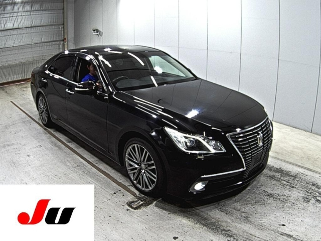 TOYOTA CROWN 2013