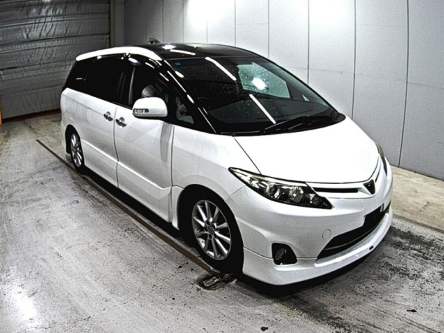 TOYOTA ESTIMA 2009