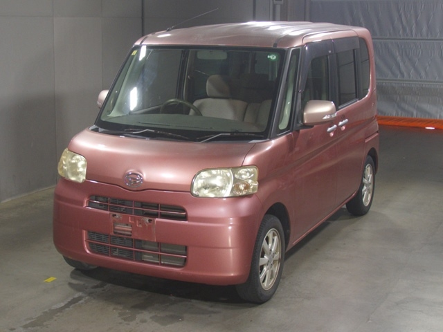 DAIHATSU TANTO 2010