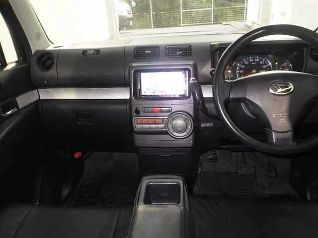 DAIHATSU MOVE CONTE 2011